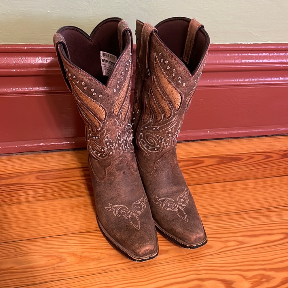 Cowboy boots 🤠